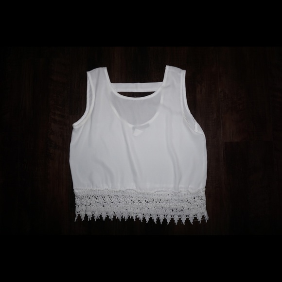 Tops - 💕3/$10 White blouse